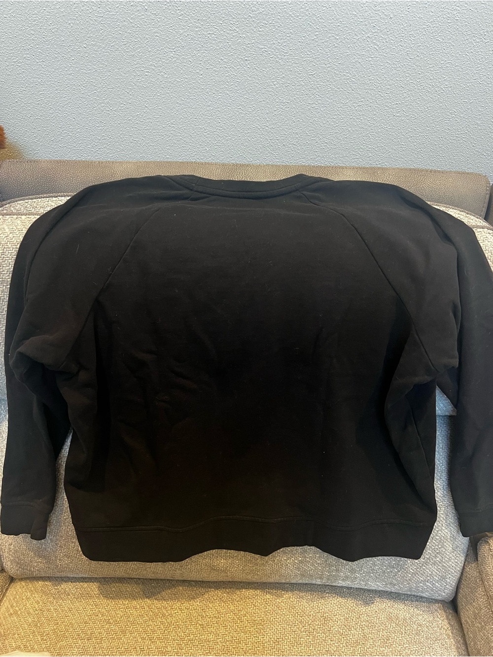Cropped Black Raglan Sweatshirt - Daily Thread - Picture 3 of 3